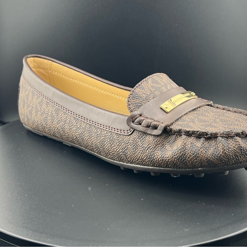 Michael Kors Everett Loafers - Women - Picture 9 of 16